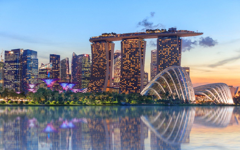 SINGAPUR BALI KUALA LUMPUR