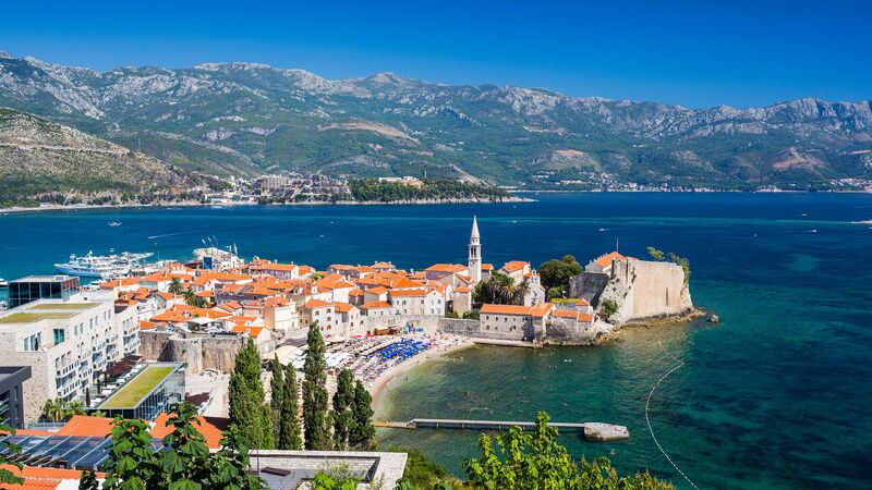 VIZESIZ NOEL PAZARI  BUDVA TURU