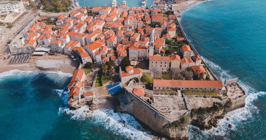 BUDVA RÜYASI TURU AIR MONTENEGRO İLE İZMİR ÇIKIŞLI