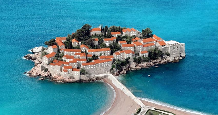 İzmir Çıkışlı Vizesiz Budva Turu V.İ.P