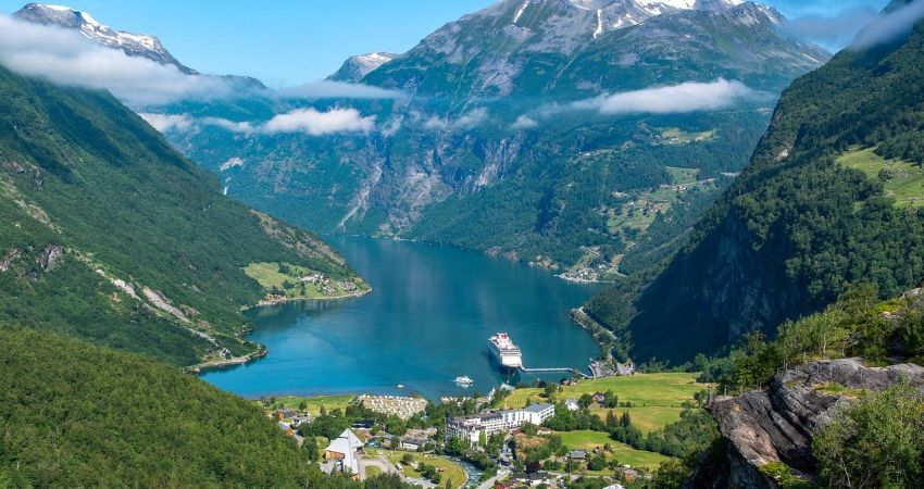 İskandinavya & Norveç Fiyordlar Turu V.I.P